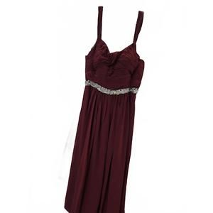 NEW LET'S women's chiffon evening gown with beaded waist detail in burgundy